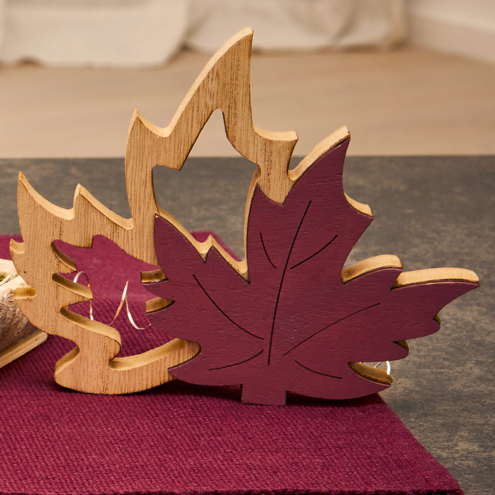 Deko-Blatt aus Holz, ca. 17x2x13cm