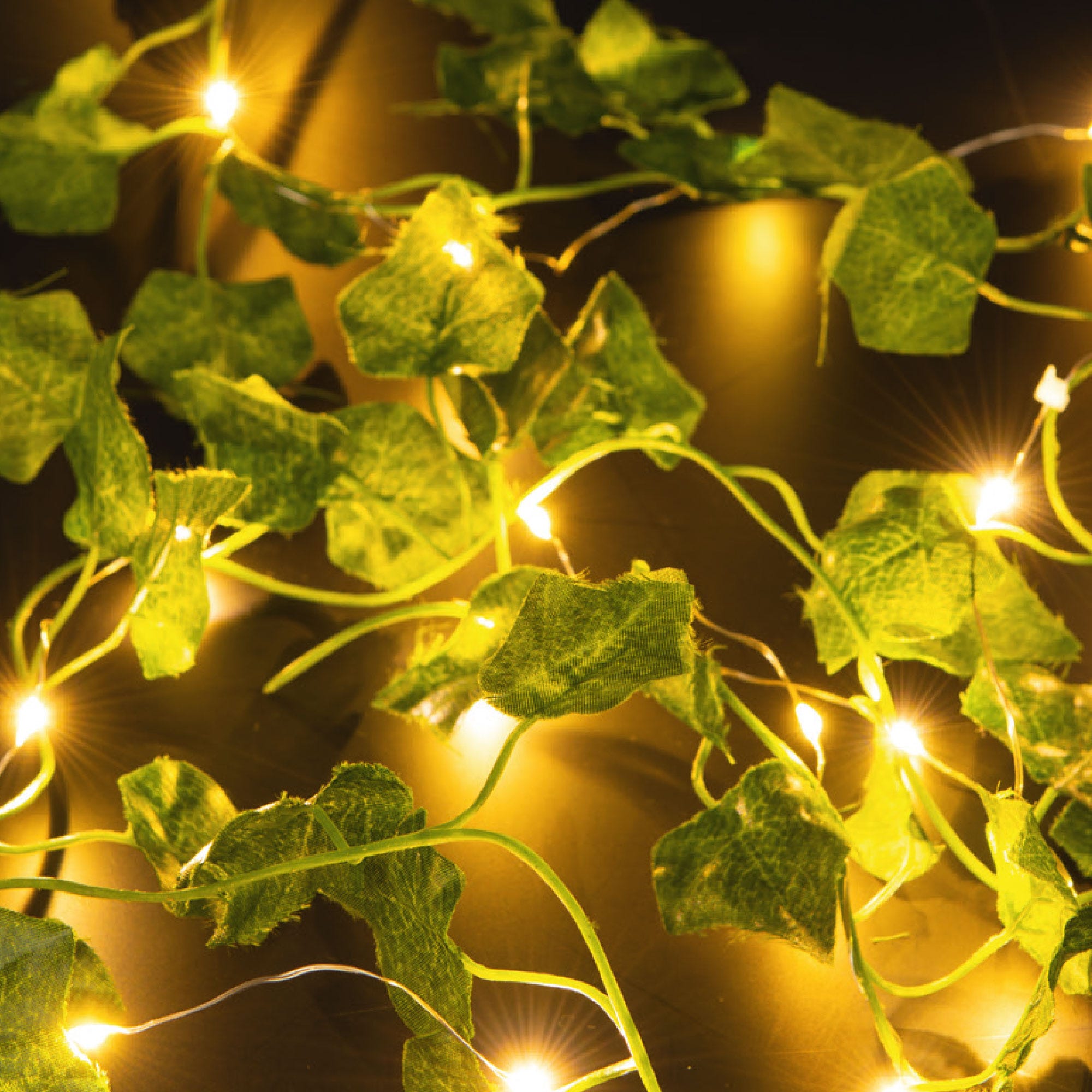 LED-Lichterkette mit Efeu-Blättern, ca. 180cm