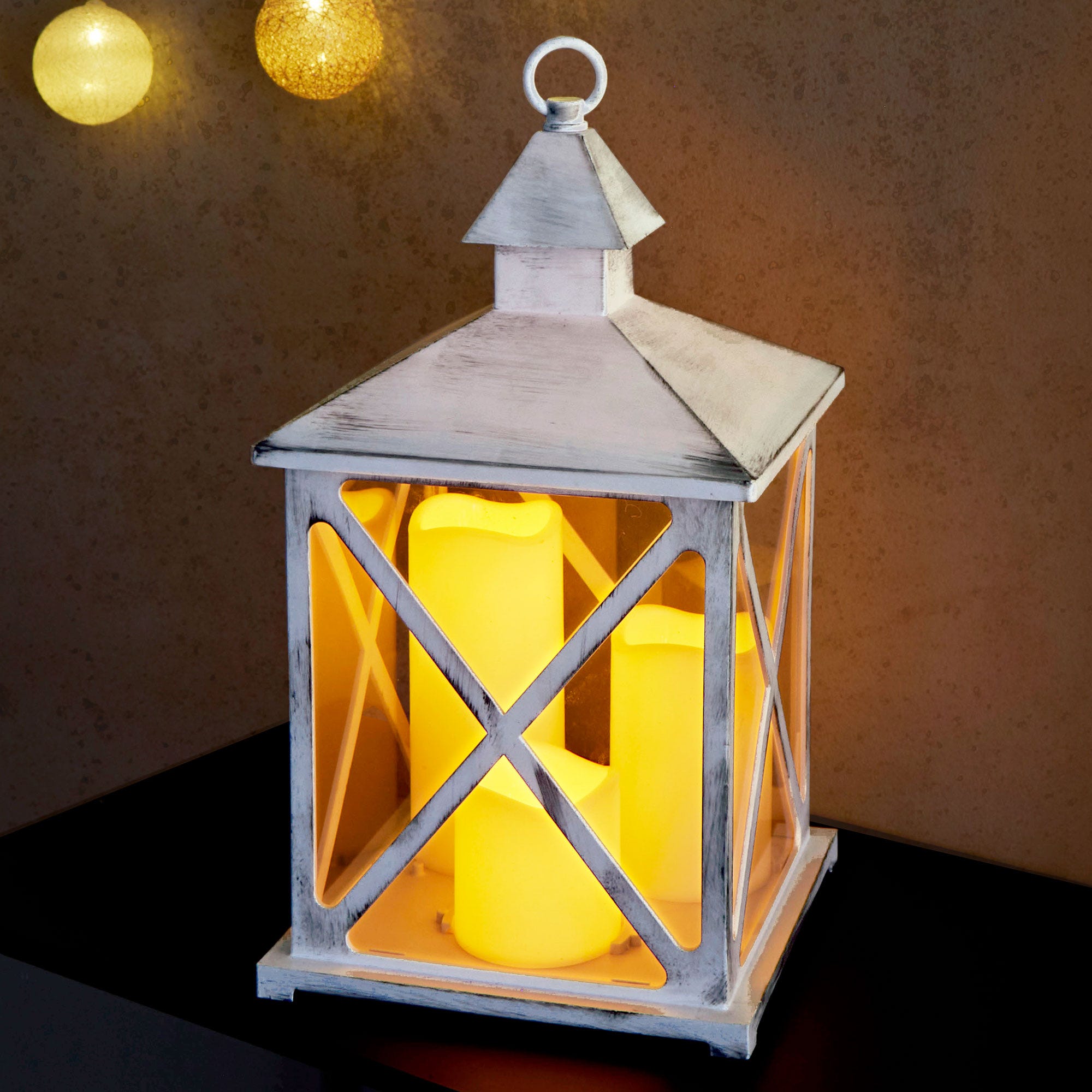 Laterne mit 3 LED-Kerzen, ca. 19x19x33cm