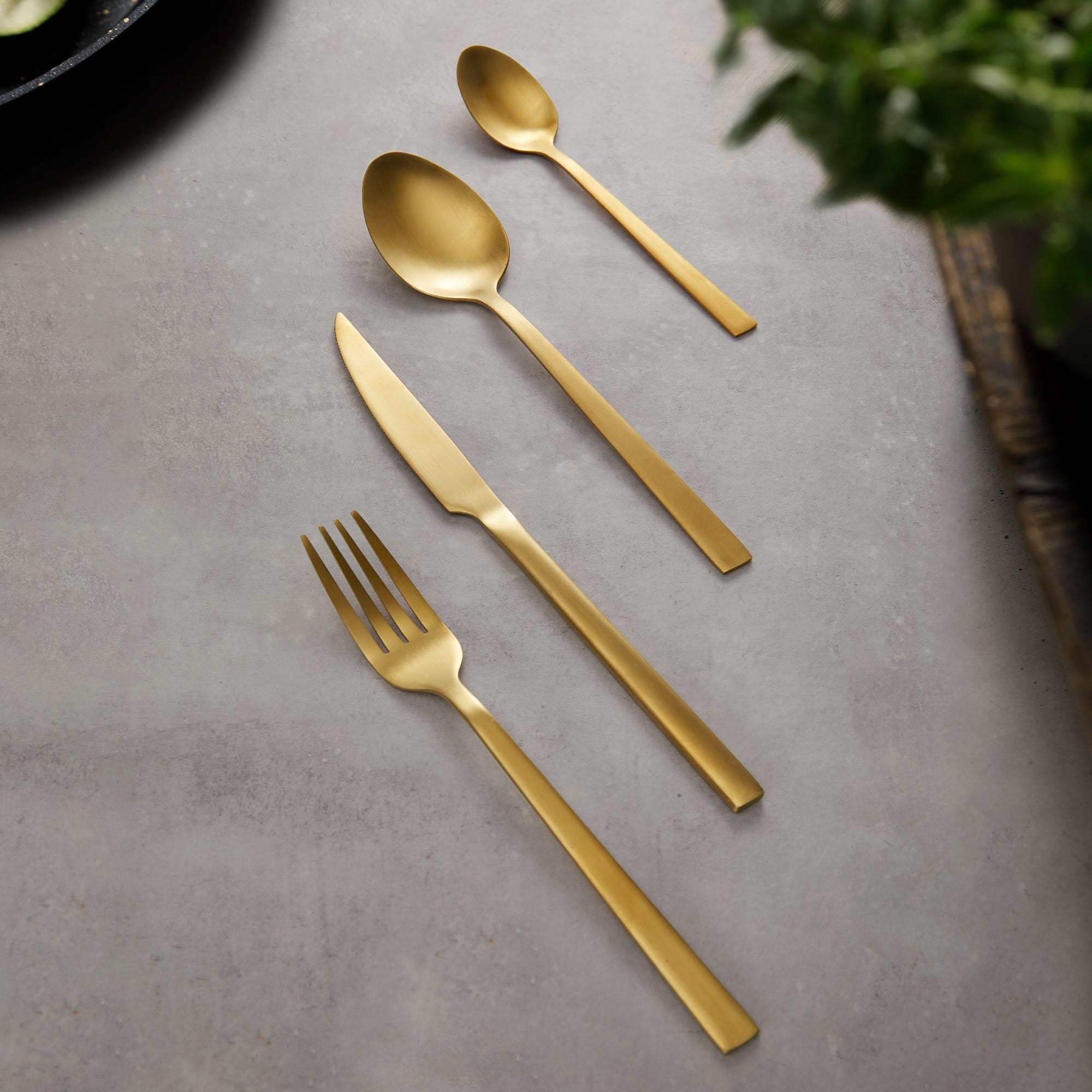 Besteckset in Goldoptik, 16-teilig