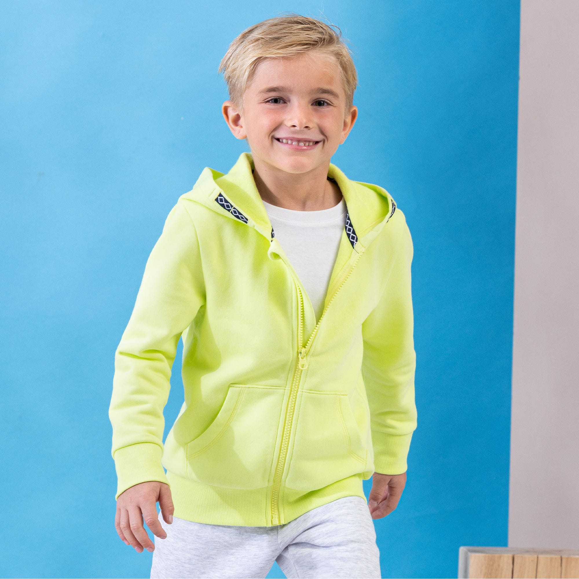 Jungen-Sweatjacke mit Känguru-Taschen