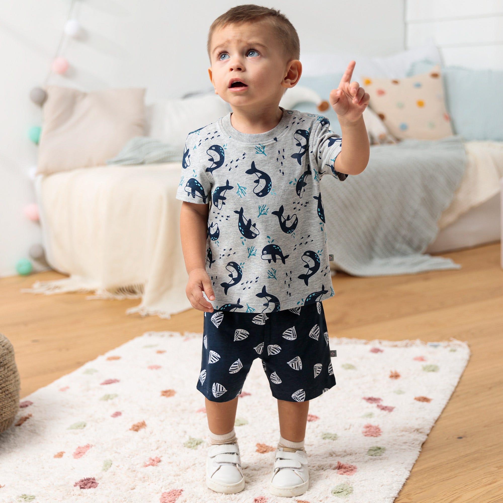 Baby-Jungen-Shorts mit Schiff-Muster