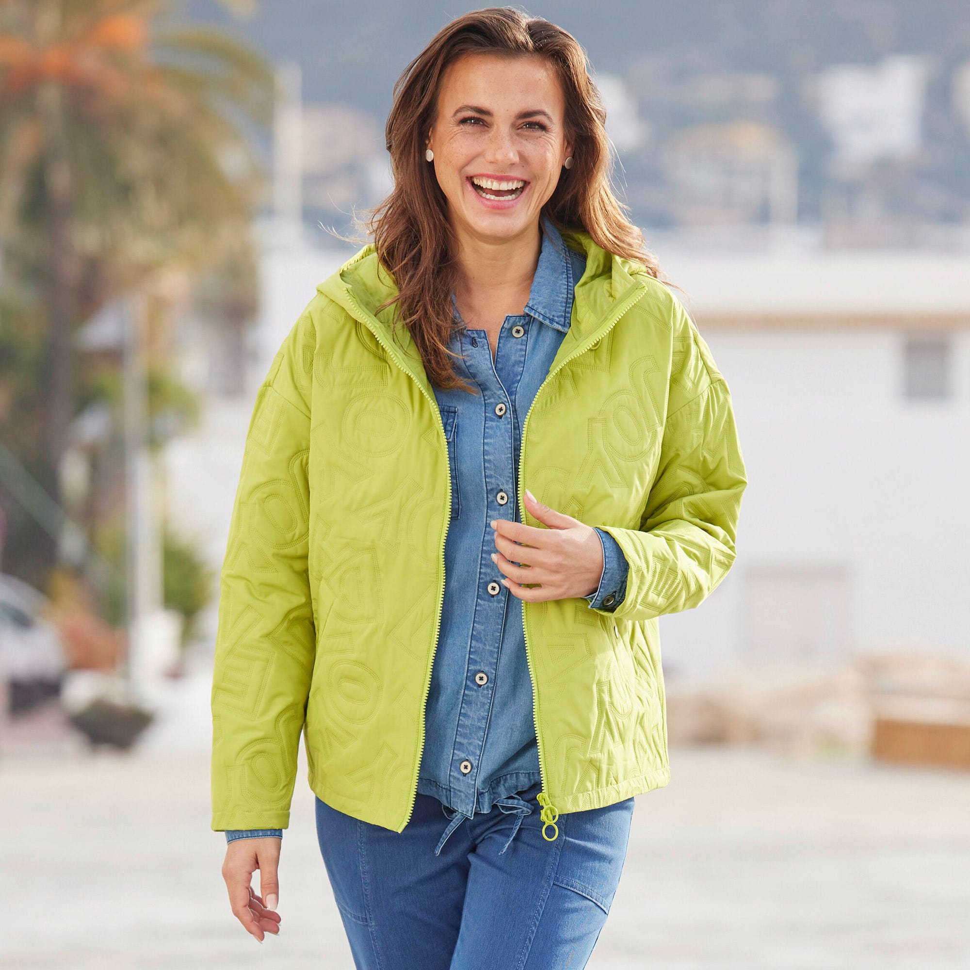 Damen-Jacke mit geprägtem Muster