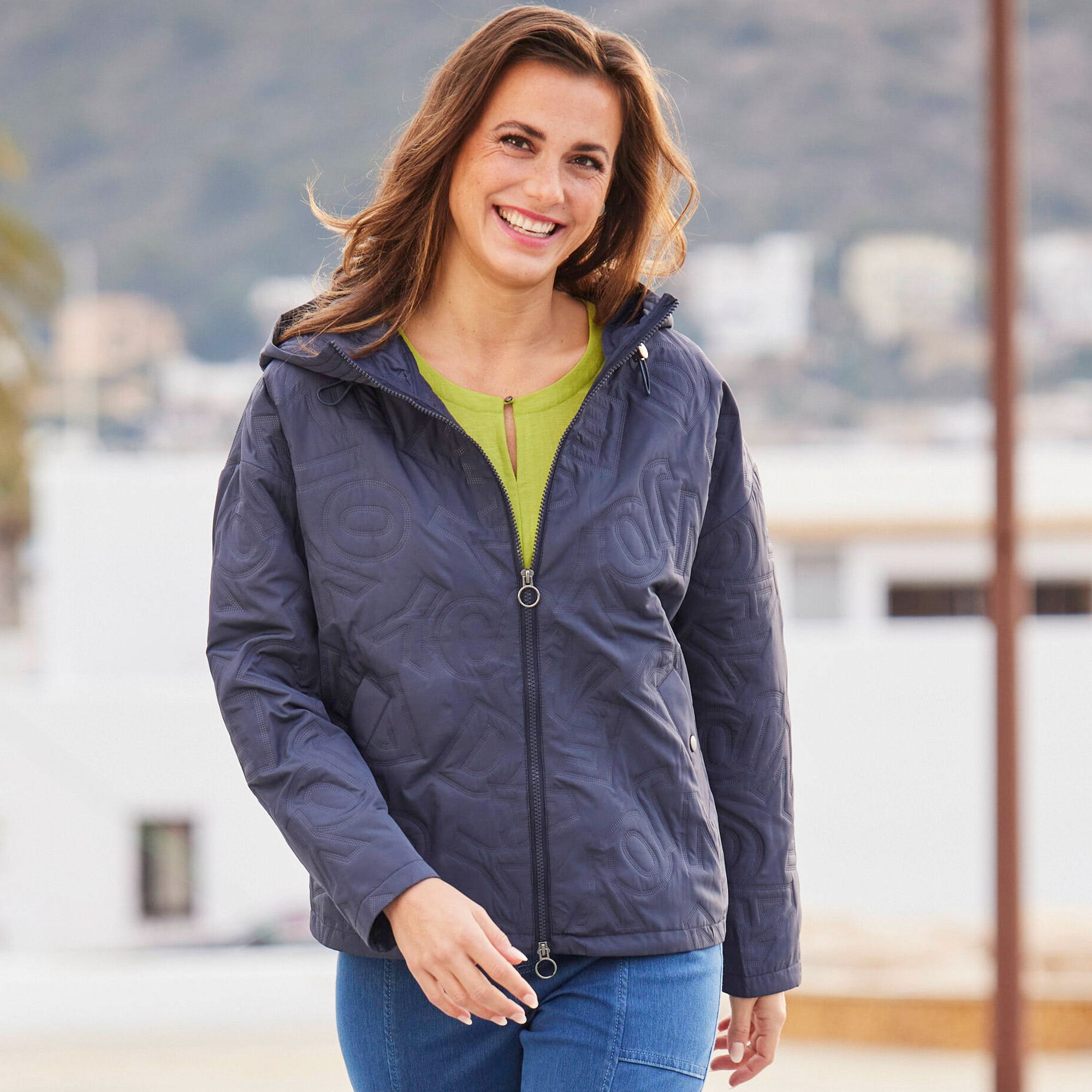 Damen-Jacke mit geprägtem Muster