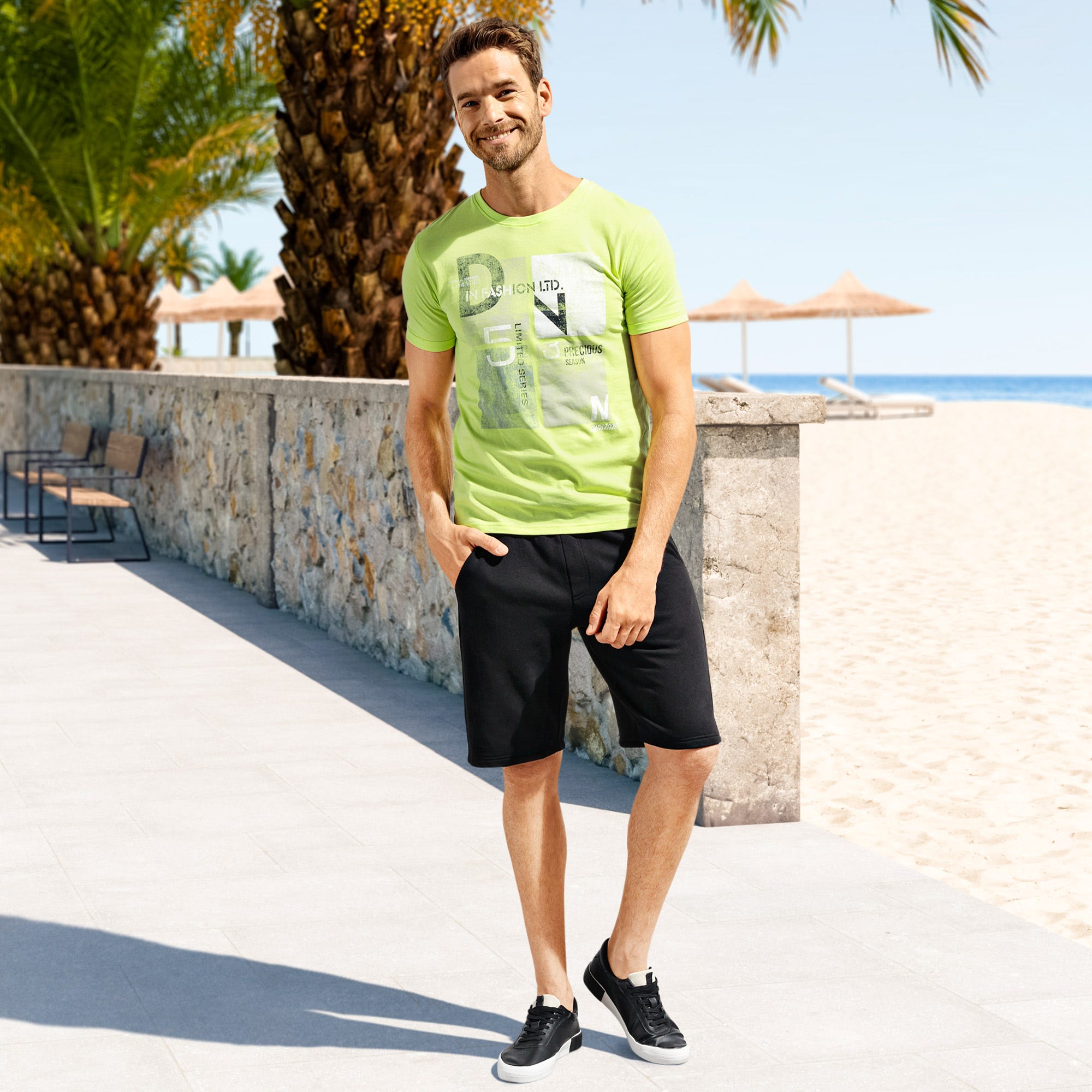 Herren-Bermudas mit Schriftzügen