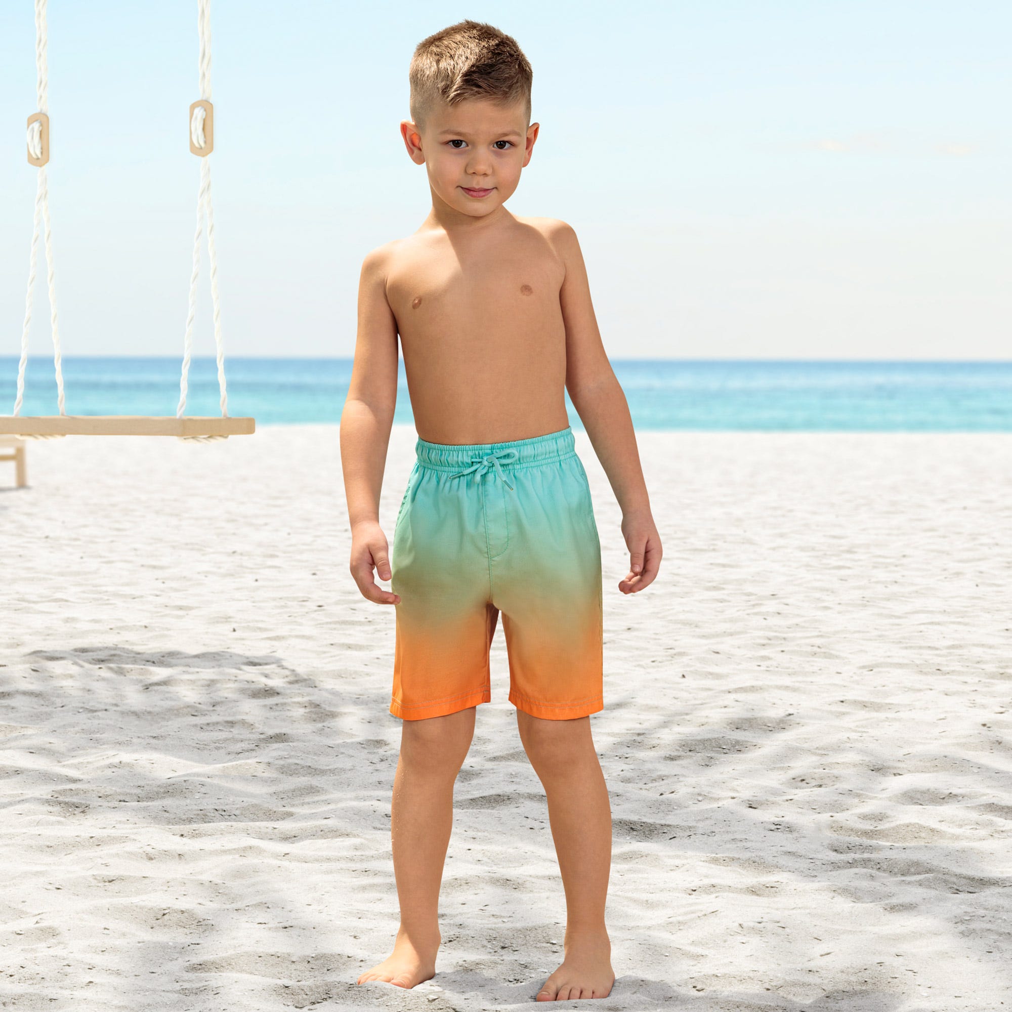 Jungen-Badeshorts mit Farbverlauf | NKD