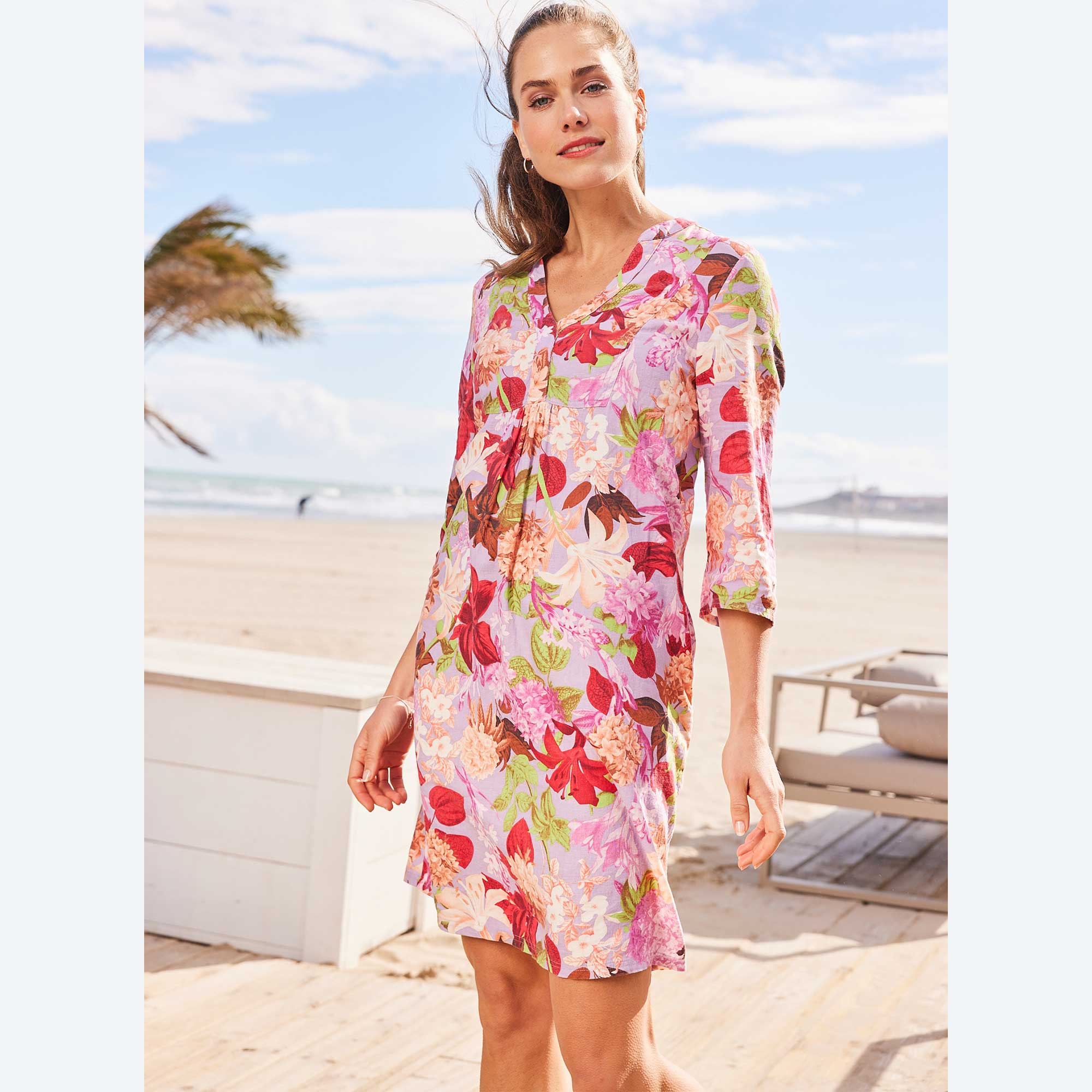 Damen-Kleid mit farbenfrohem Muster