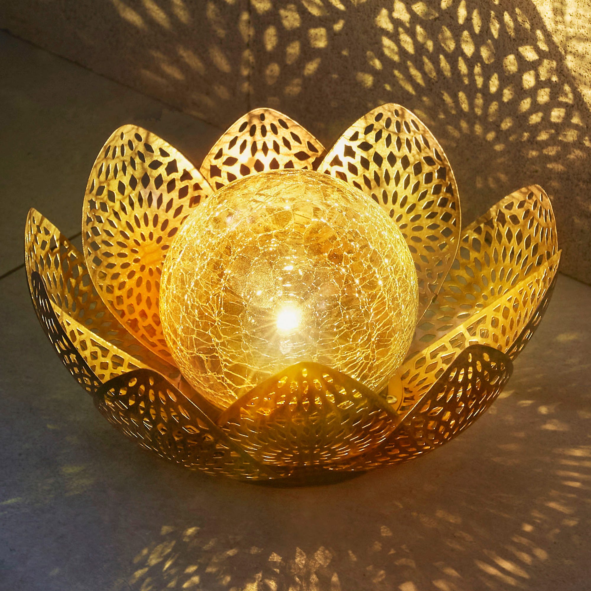 Solar-Leuchte "Lotus" in verschiedenen Designs, ca. 26x26x11cm