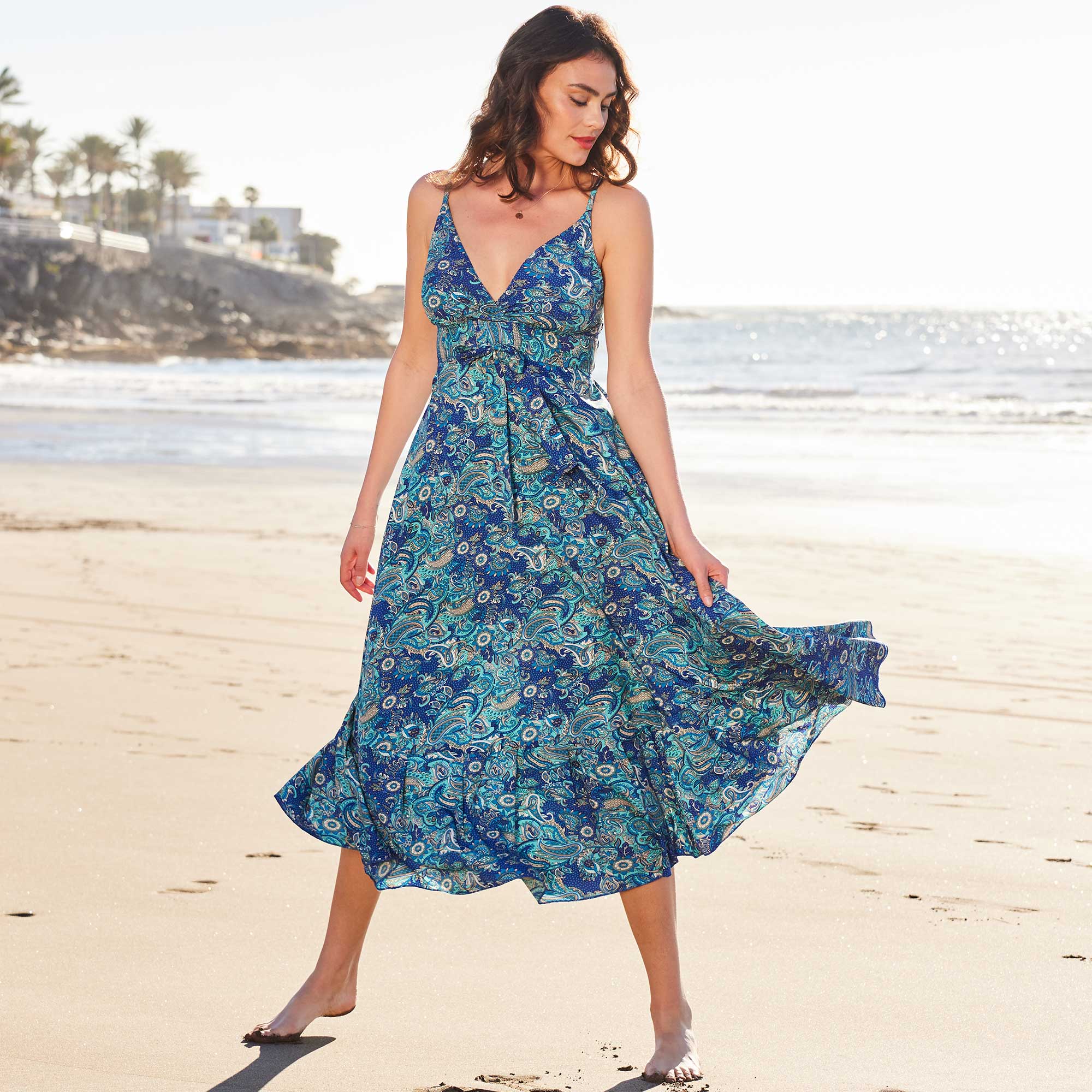 Damen-Kleid mit verstellbaren Trägern