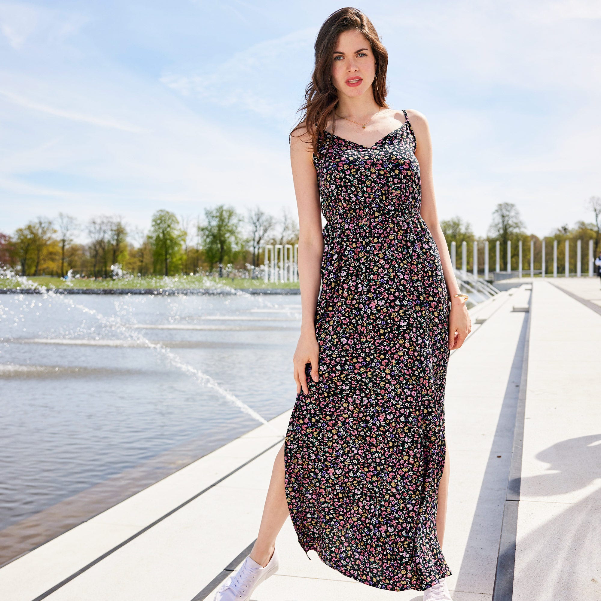Damen-Kleid mit Blümchen-Muster