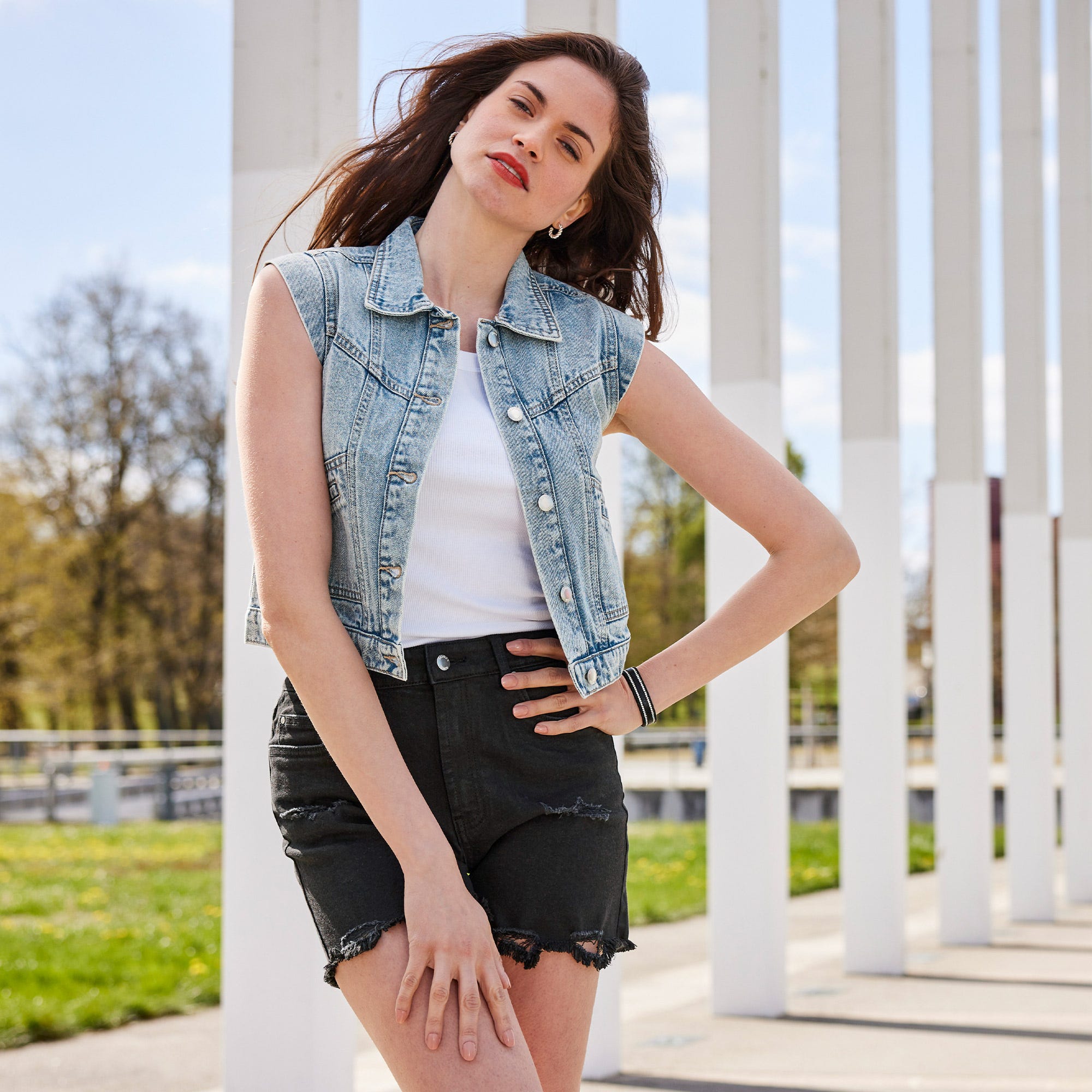 Damen-Jeans-Weste mit Wasch-Effekten
