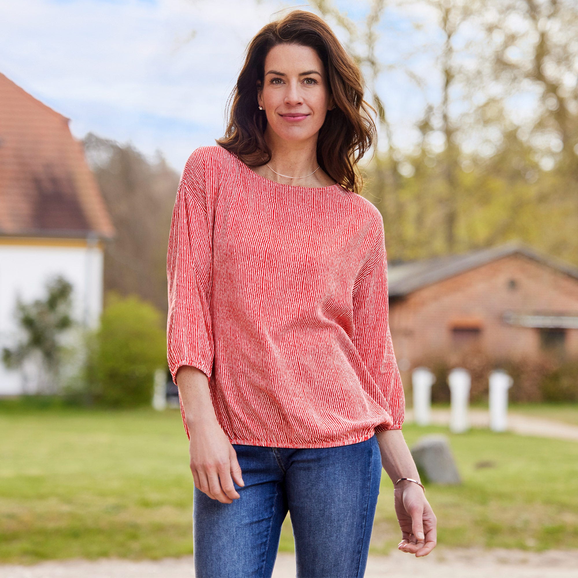 Damen-Bluse mit elastischem Saum