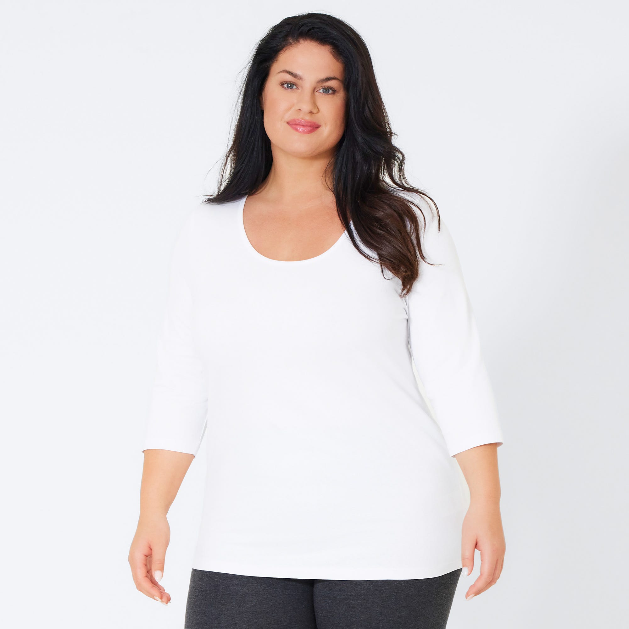 Damen-Shirt mit tiefem Rundhalsausschnitt, große Größen
