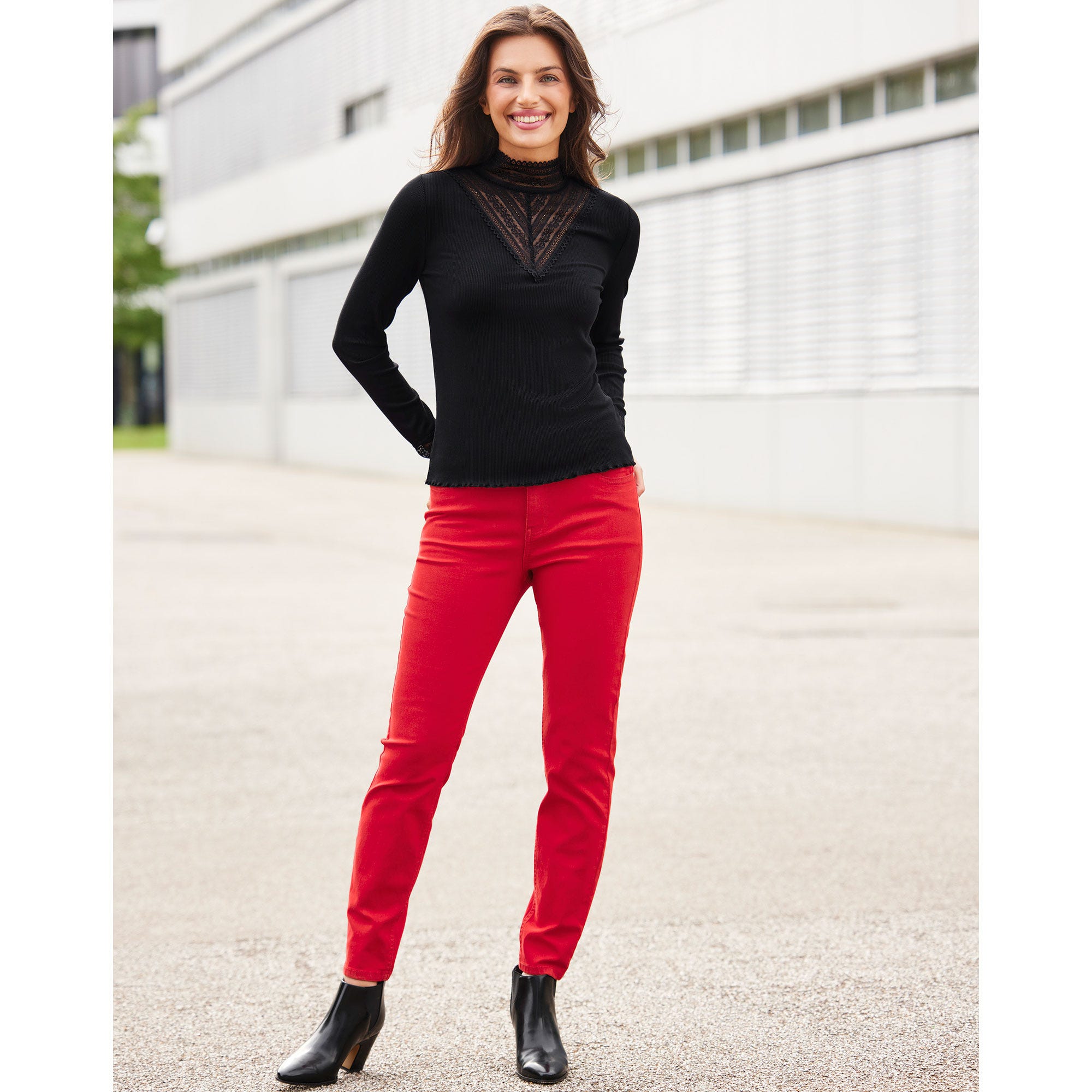 Damen-Hose im 5-Pocket-Style