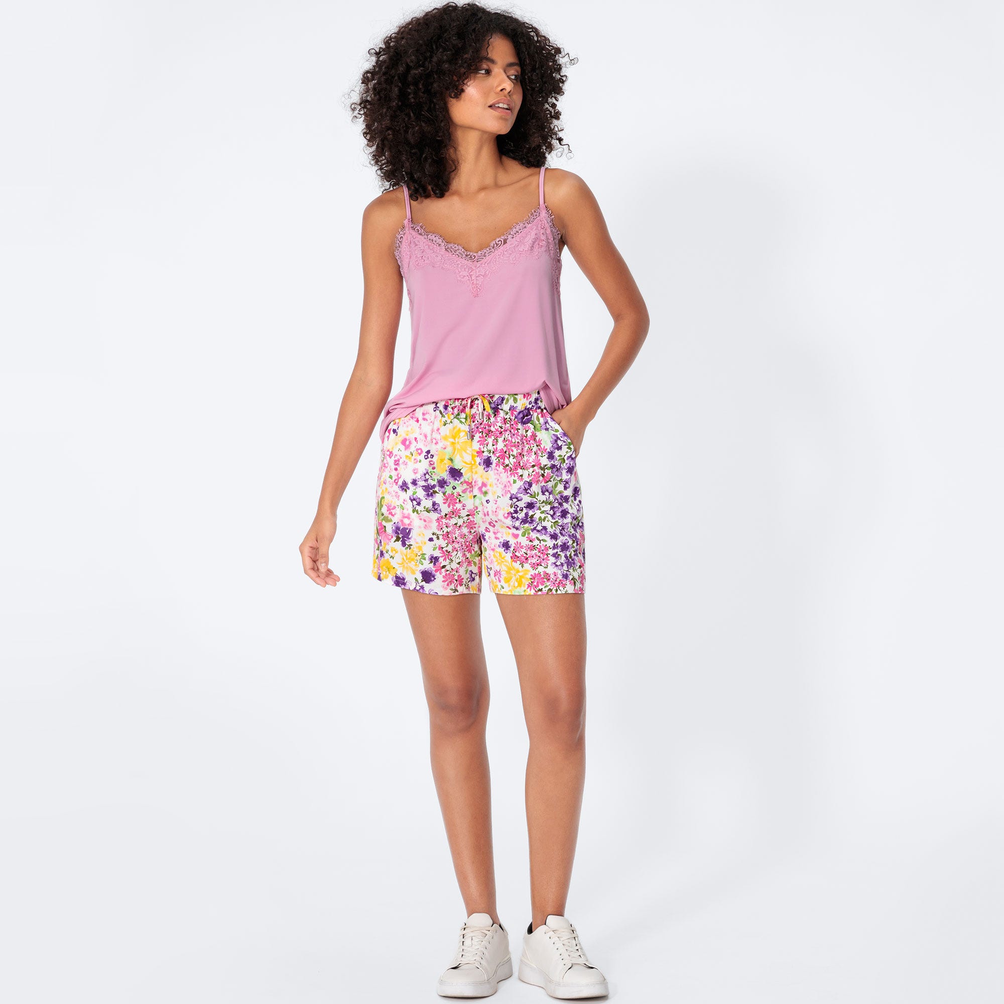 Damen-Shorts mit Blumen-Muster