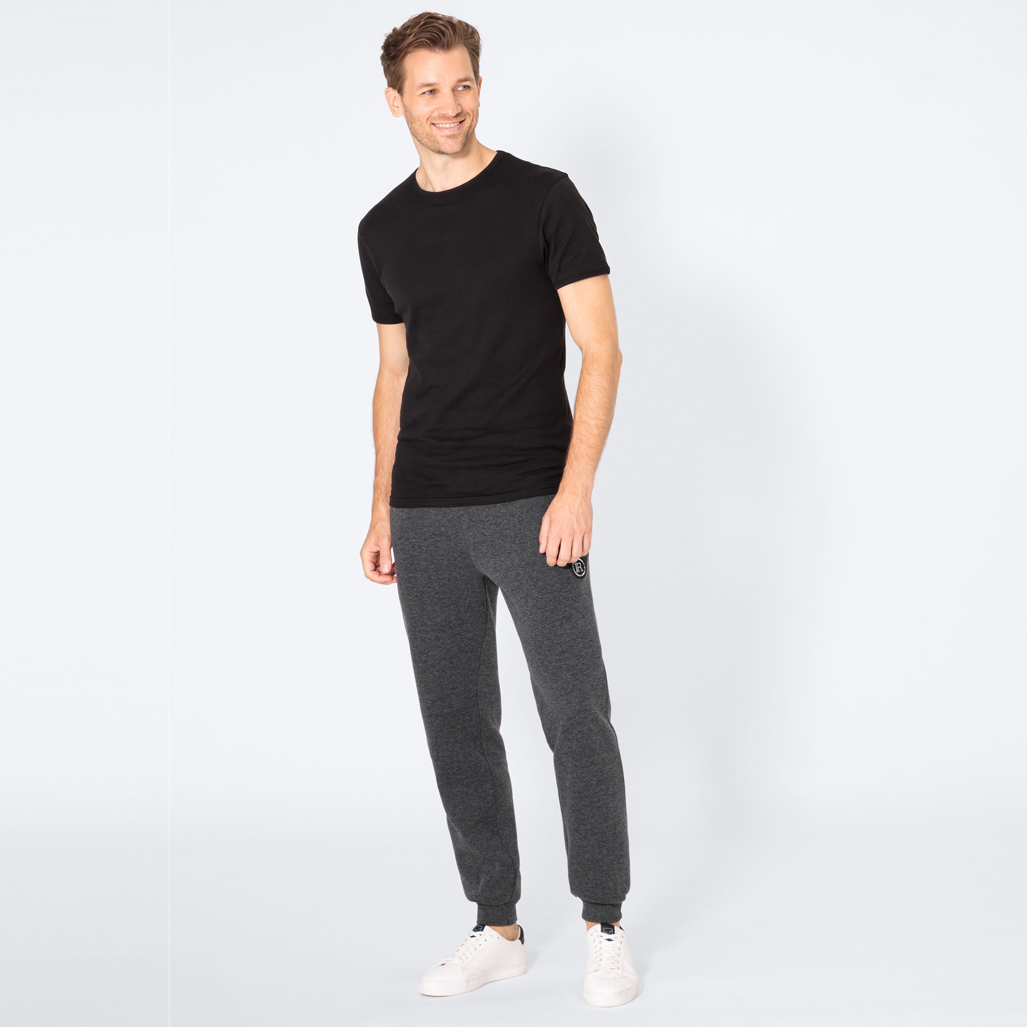 Herren-Hose mit Kunstleder-Badge